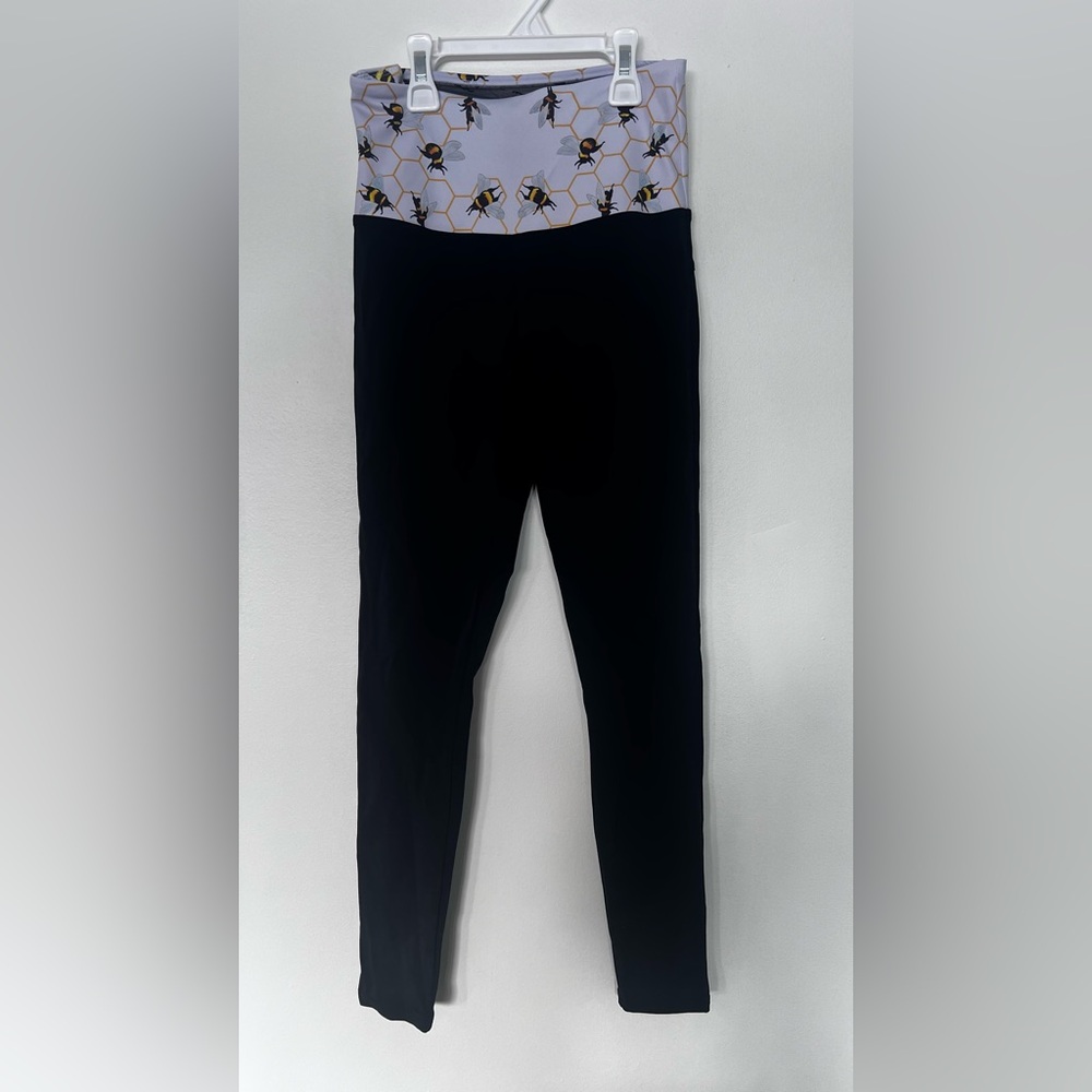 The Bendy Brand Women’s Black and White Bee Print Leggings
